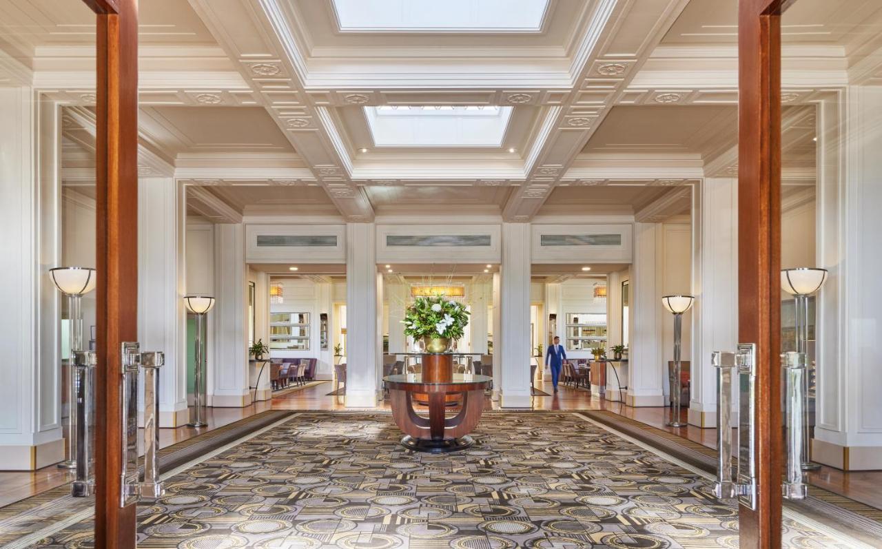 Hyatt Hotel Canberra - A Park Hyatt Hotel Экстерьер фото The lobby of the hotel