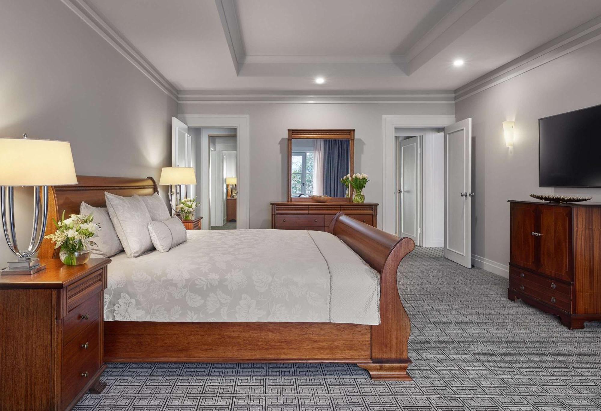Hyatt Hotel Canberra - A Park Hyatt Hotel Экстерьер фото