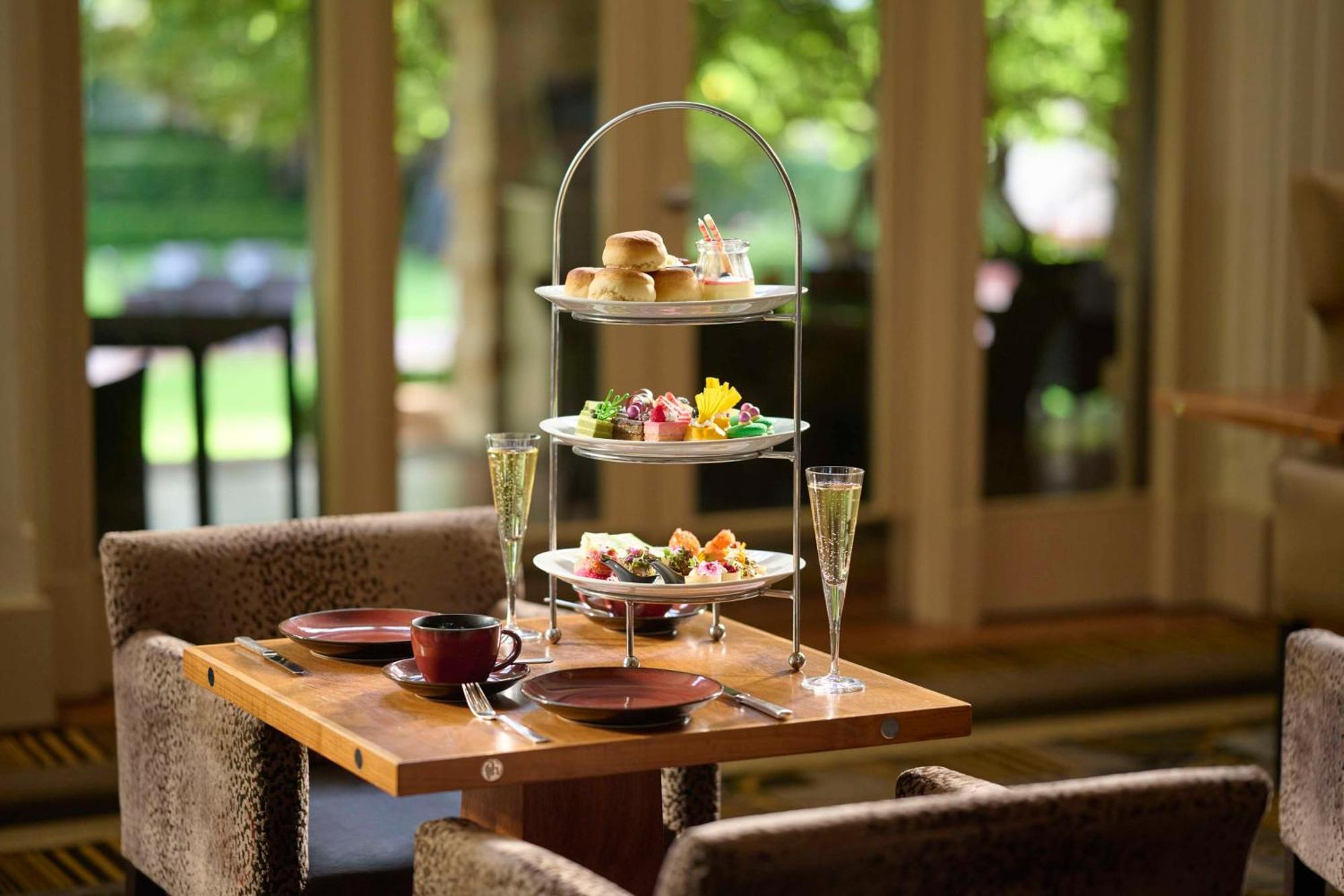 Hyatt Hotel Canberra - A Park Hyatt Hotel Экстерьер фото